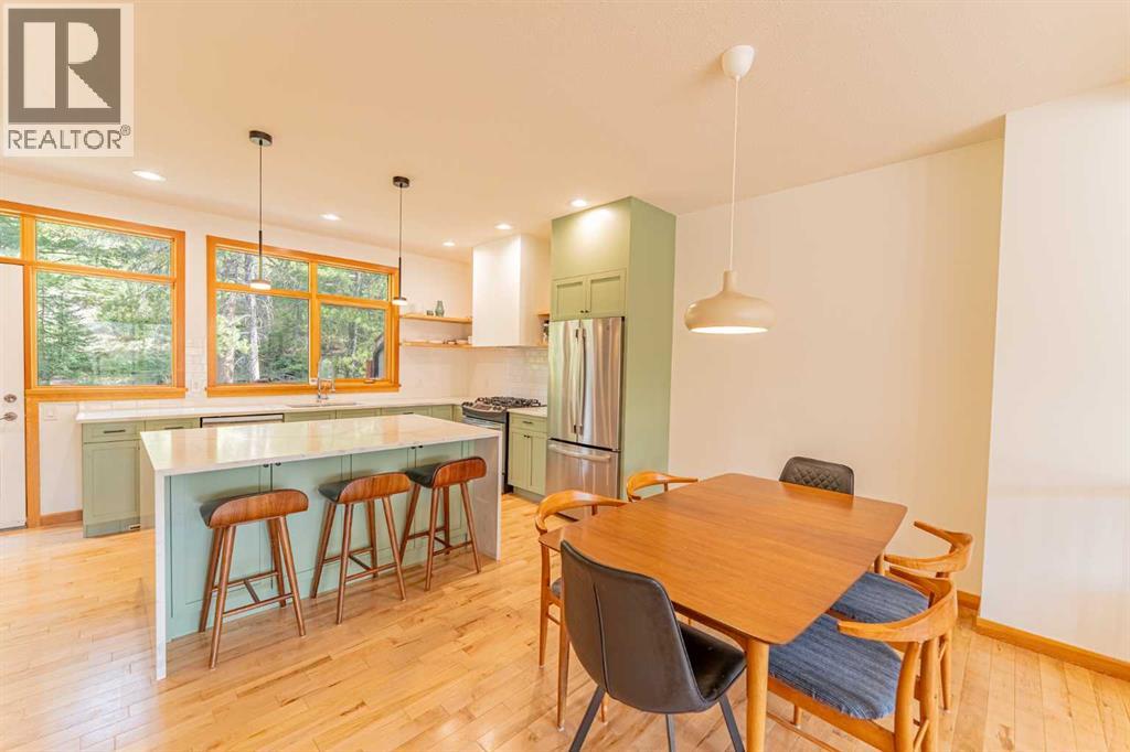 21, 137 Wapiti Close