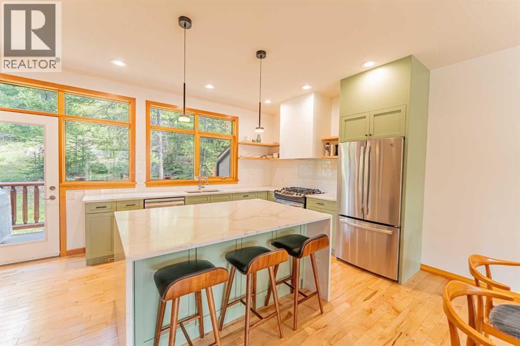 21, 137 Wapiti Close