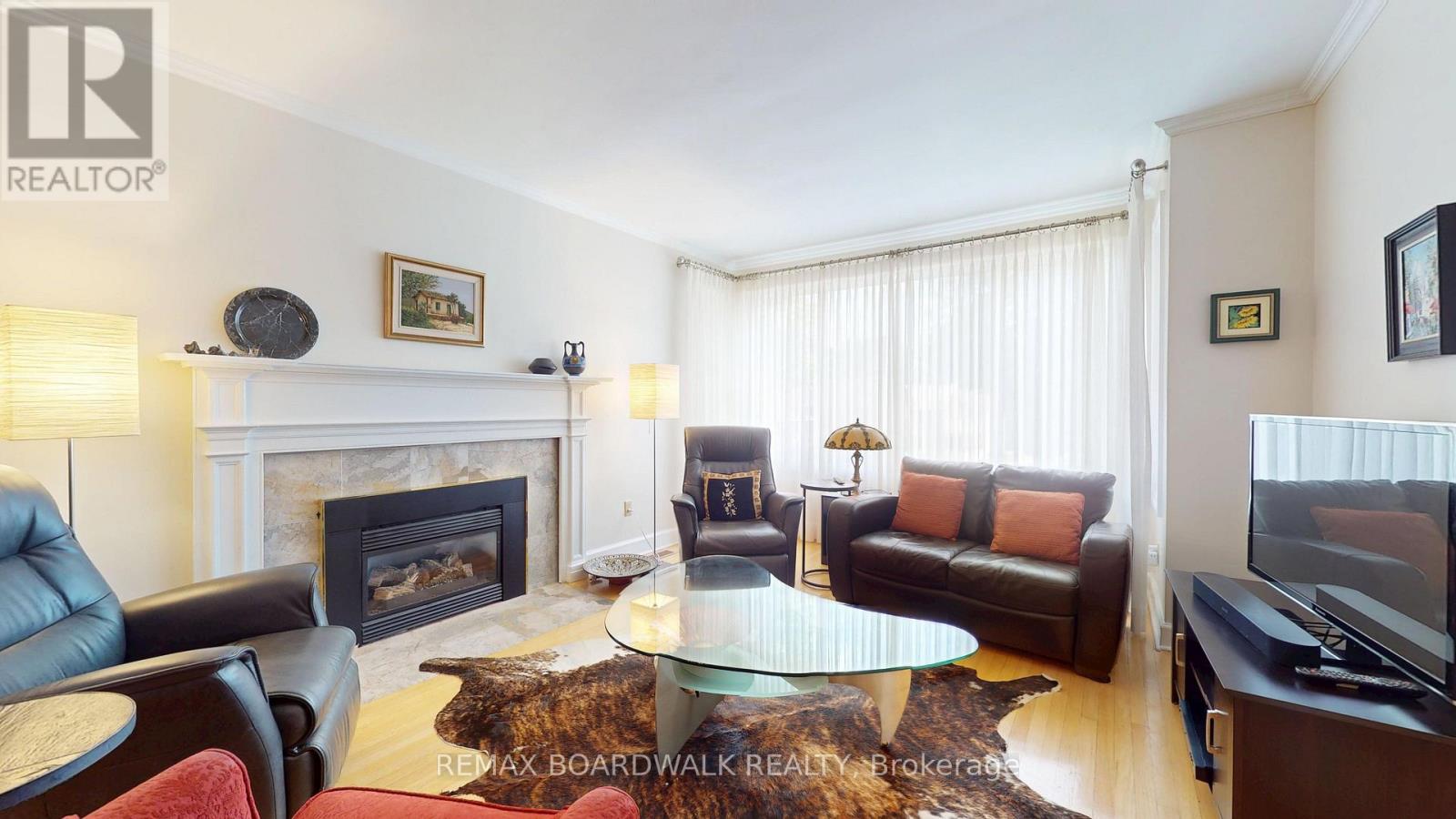 148 JAMES STREET E