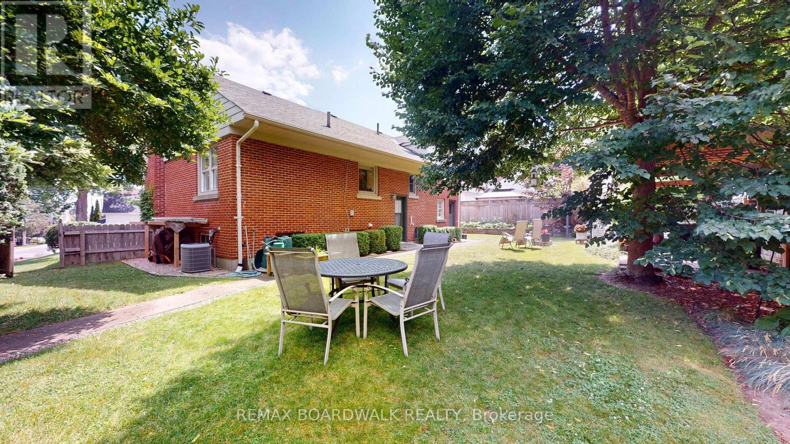 148 JAMES STREET E