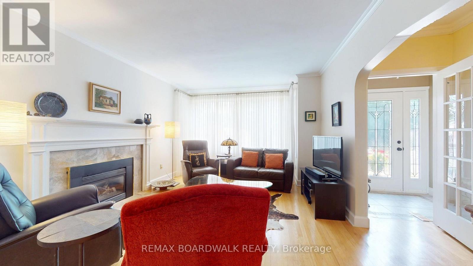 148 JAMES STREET E