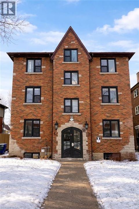112 MARGARET Avenue Kitchener ON N2H4H6