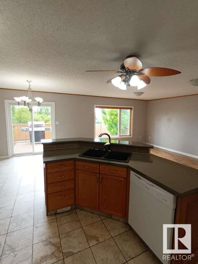 806 HIGHWOOD BV