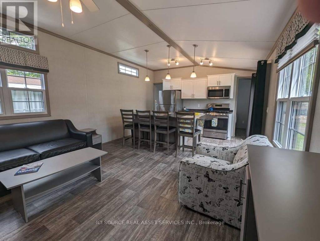 SMR44 - 1082 SHAMROCK MARINA ROAD