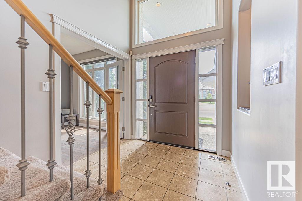 11564 15 AV NW