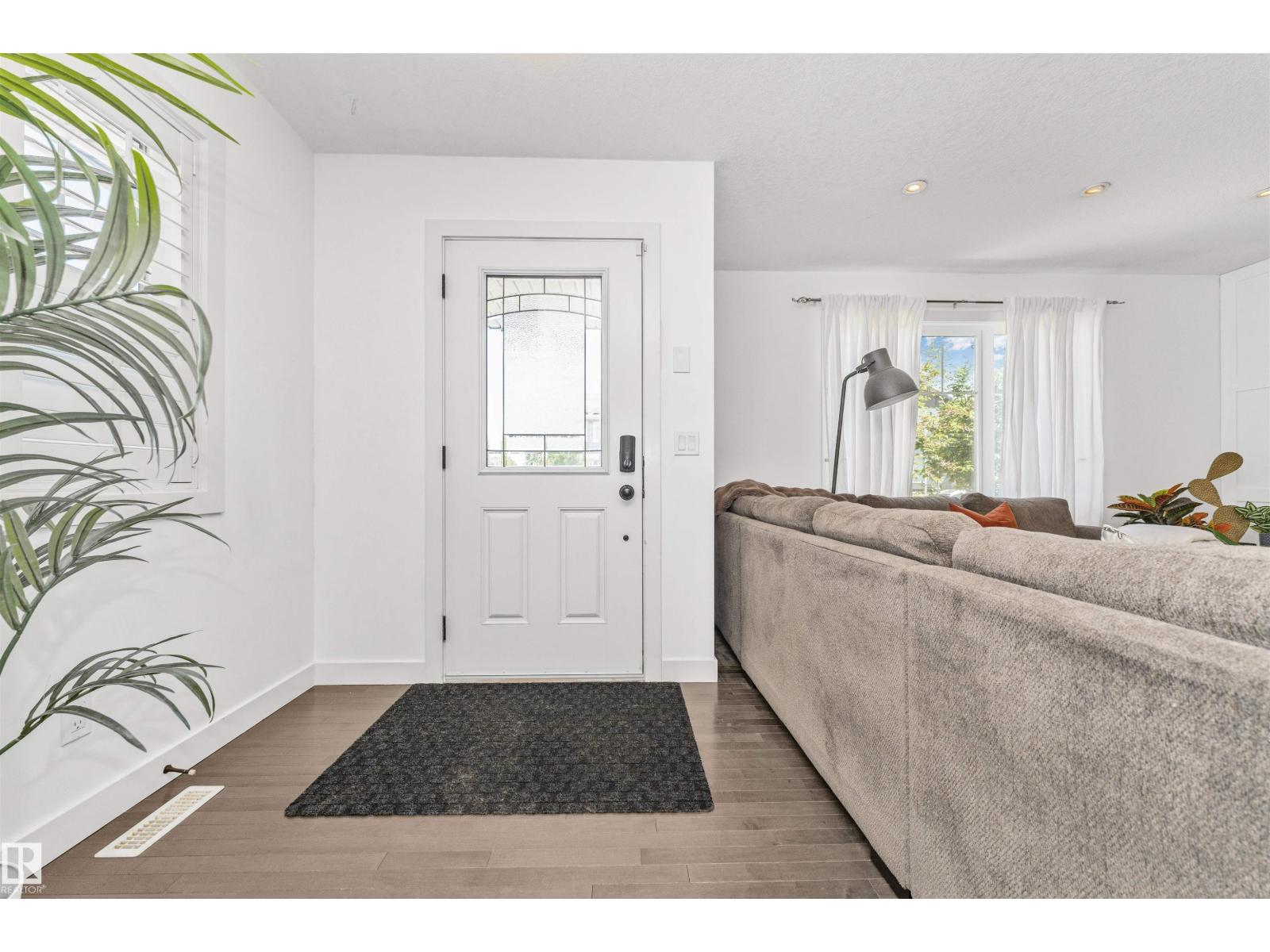 6904 CARDINAL WD SW
