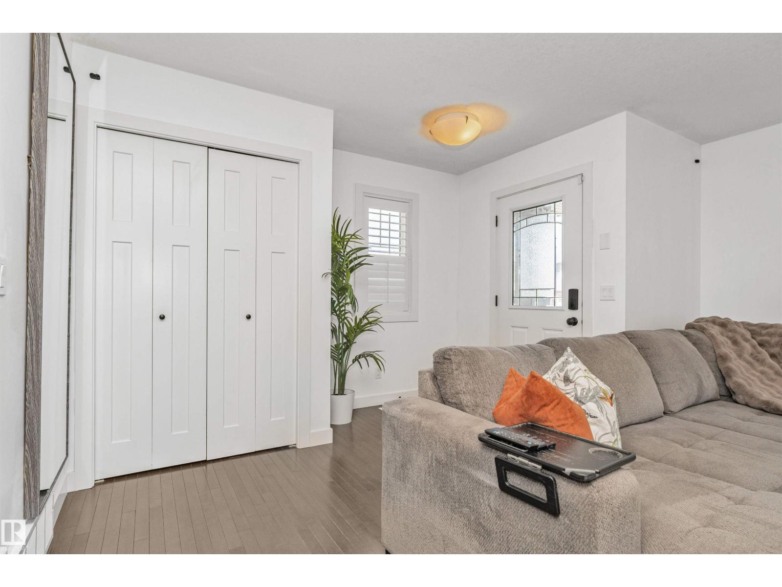 6904 CARDINAL WD SW