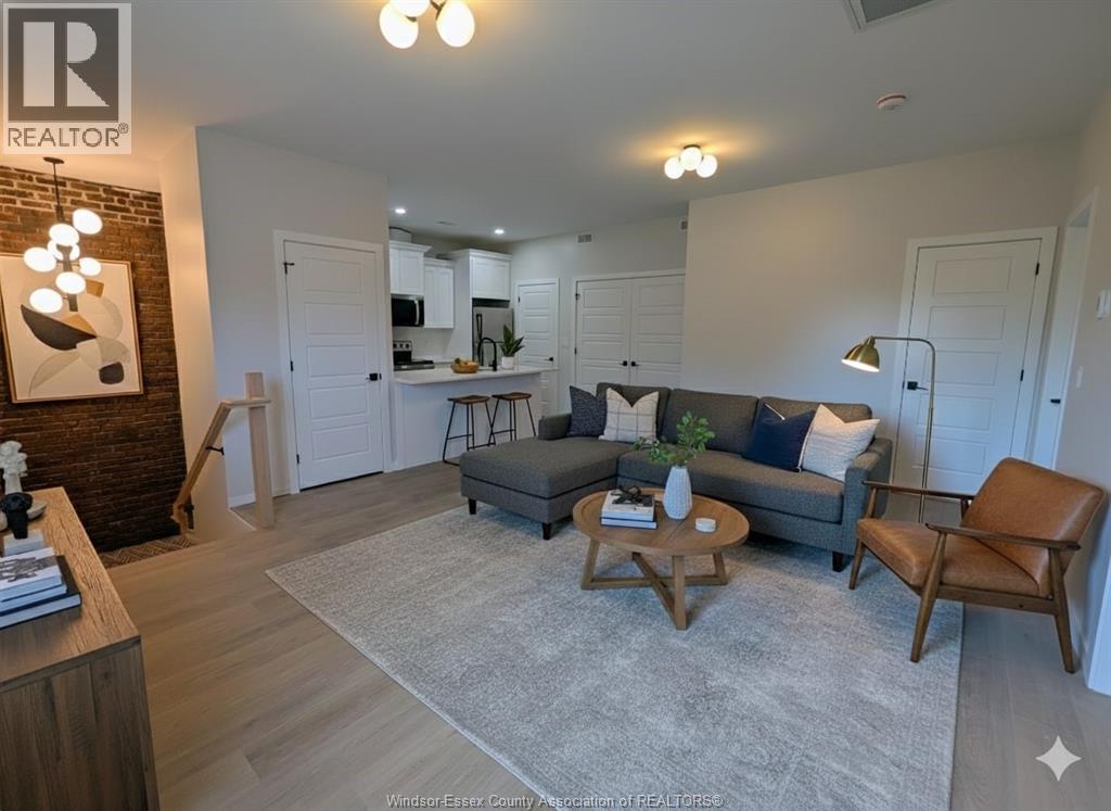 926-928 Giles BOULEVARD Unit# 5