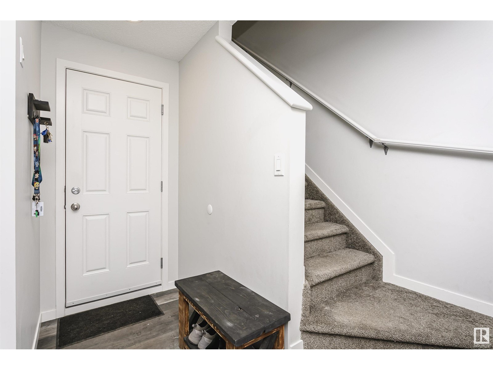 #46 2905 141 ST SW