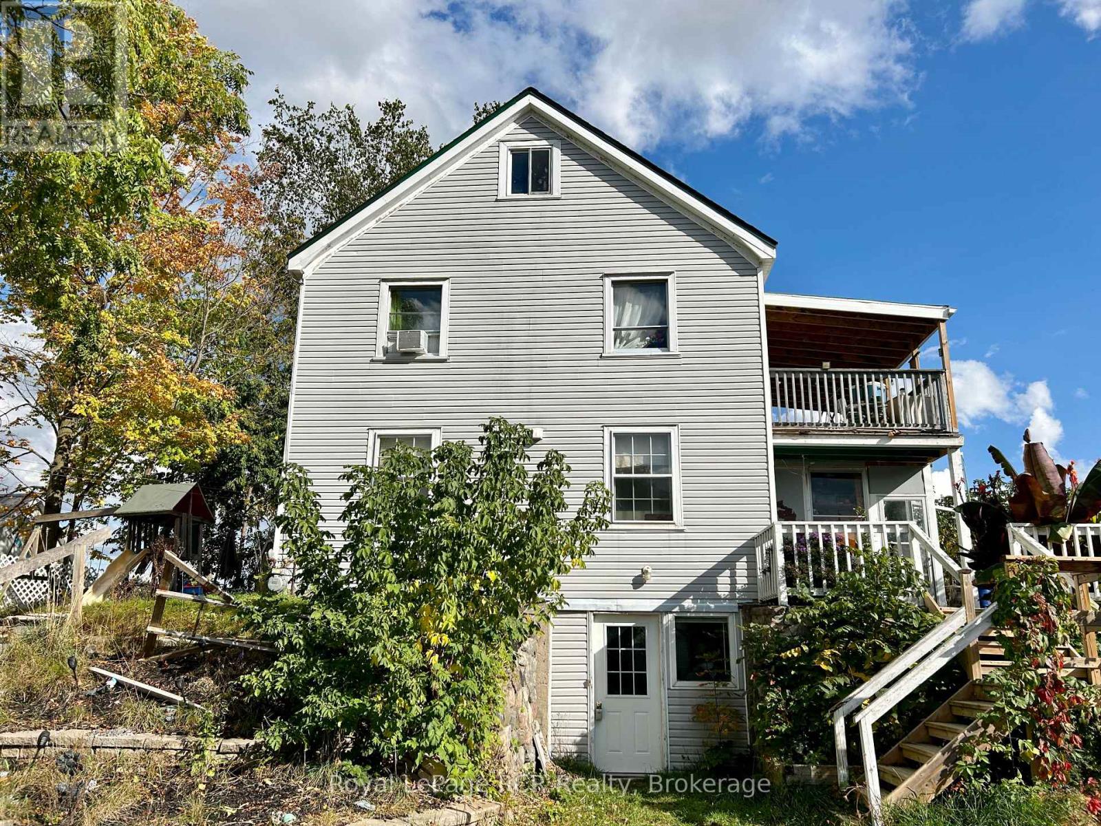 307 PRINCE (LANE) STREET