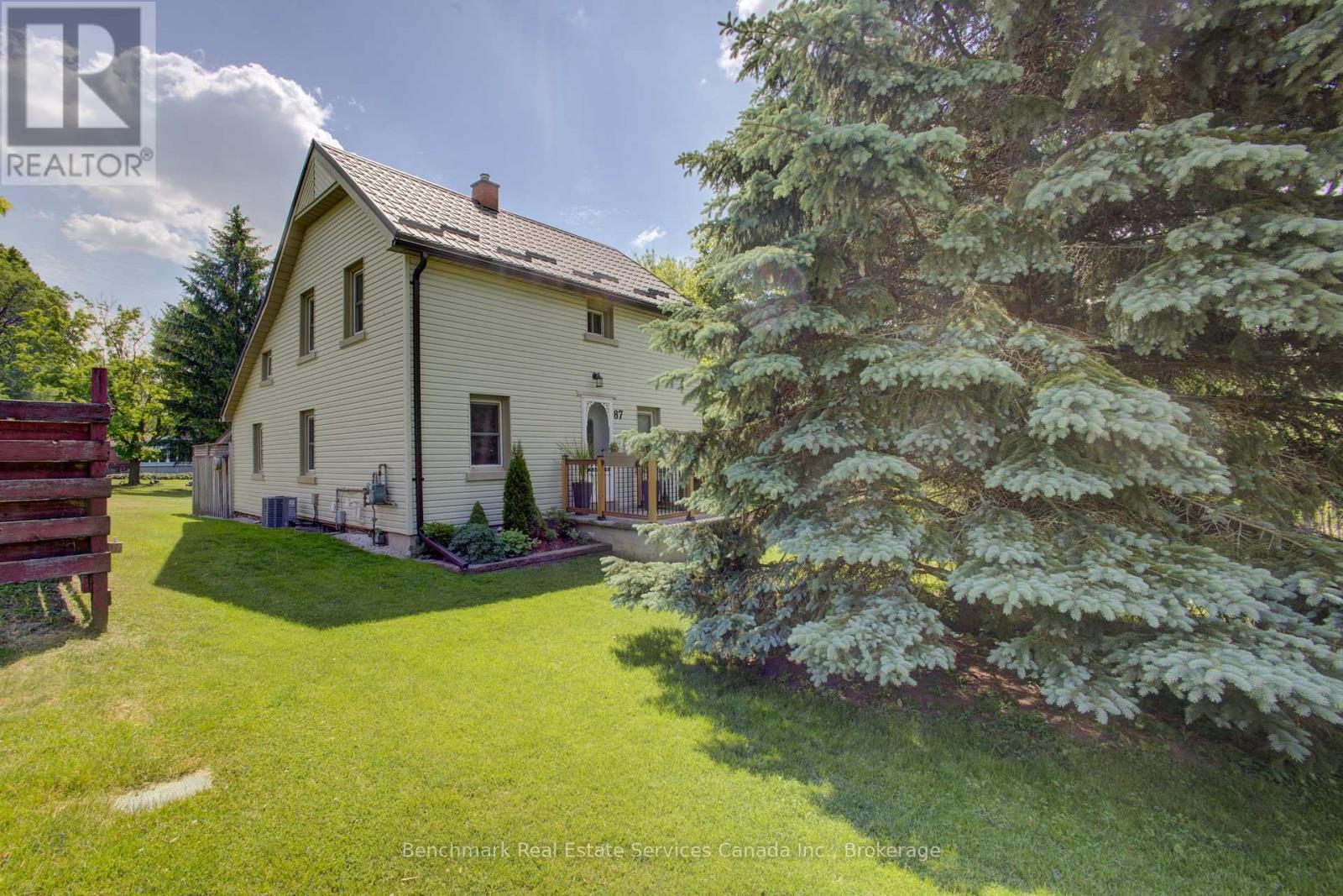 87 ST ANDREW STREET N