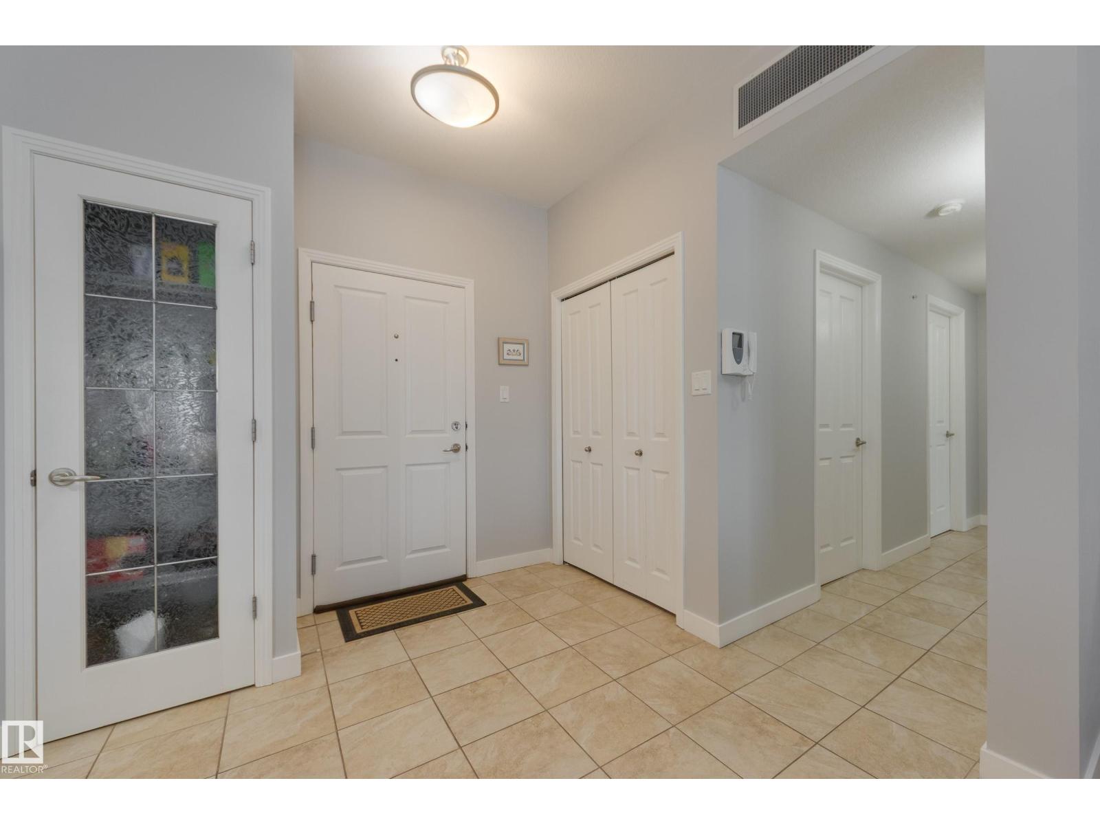 #215 1003 GAULT BV NW