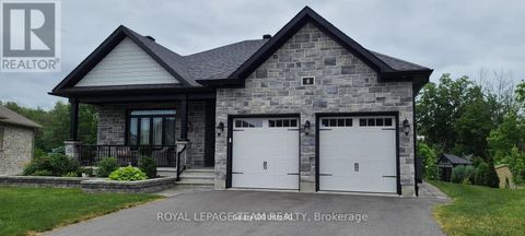 8 ELEANOR DRIVE South Stormont ON K0C1P0