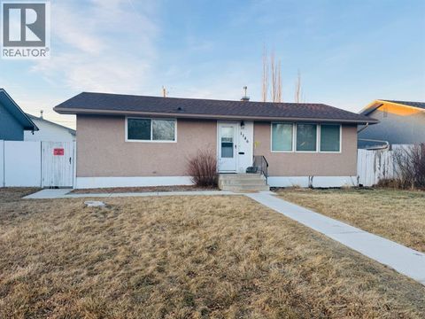 Property photo of 1146 lakeway boulevard s, lethbridge, AB t1k3e7