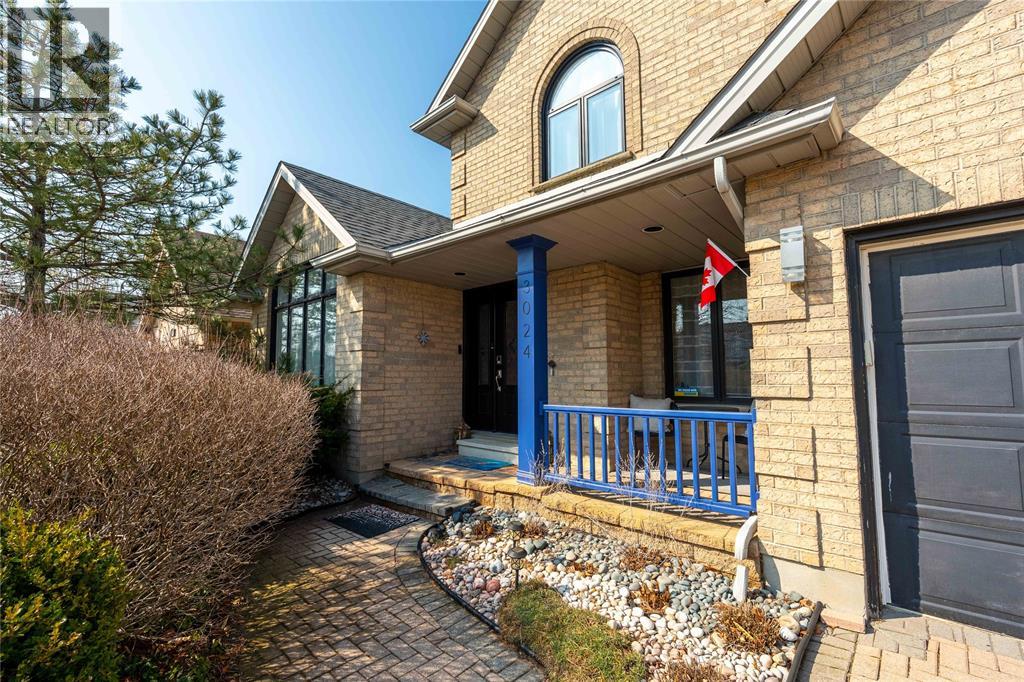 3024 Maidstone CRESCENT
