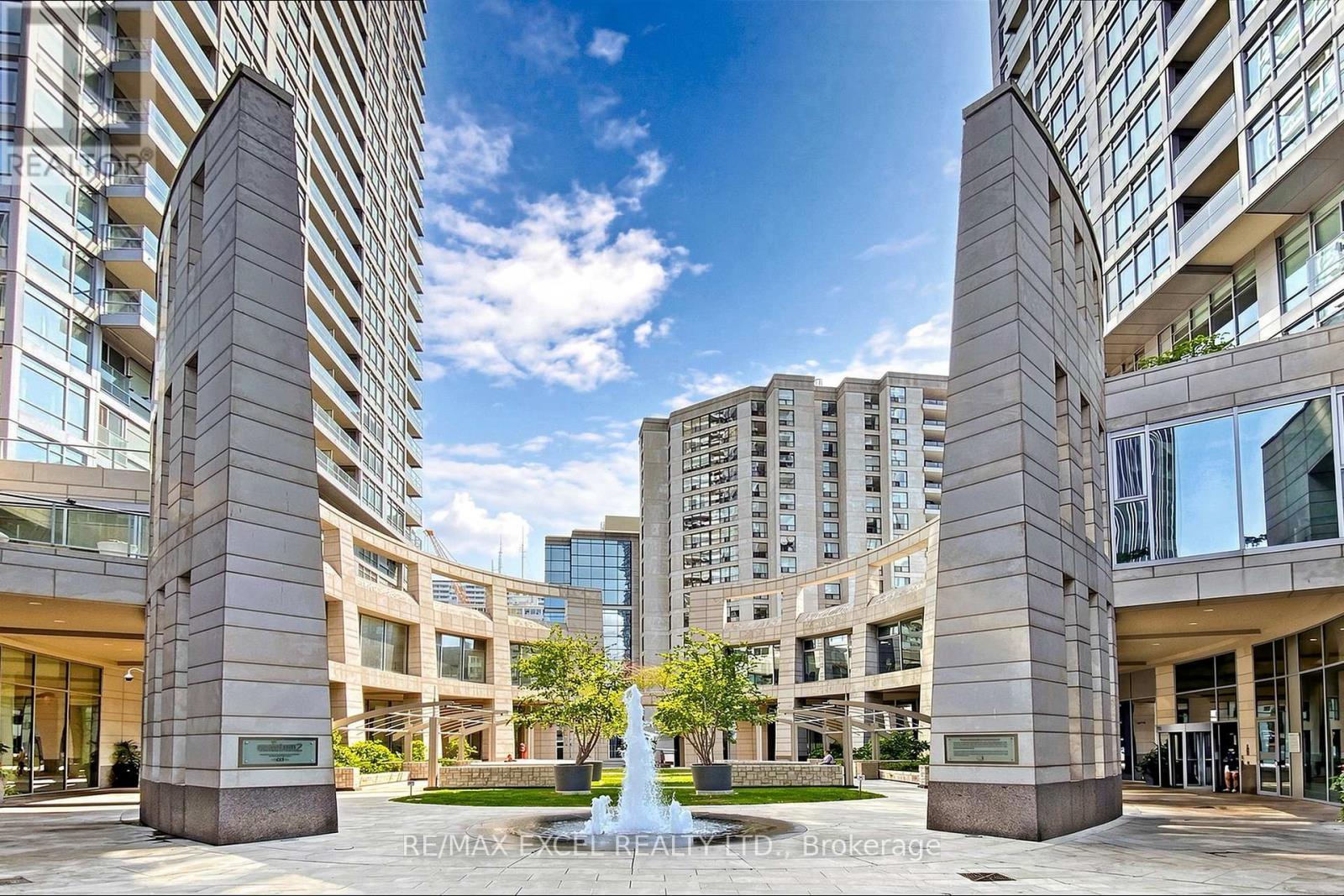 Photo 1 of 49 — 3111 - 2191 YONGE STREET Unit 3111, Toronto (Mount Pleasant West), ON M4S3H8