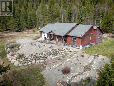 2825 BARRIERE LAKES Road Barriere BC V0E1E0