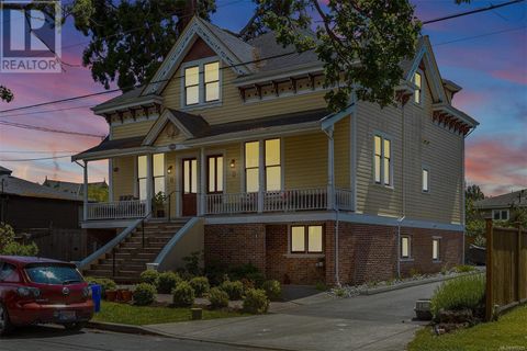 1 1731 Albert Ave Victoria BC V8R1Y9