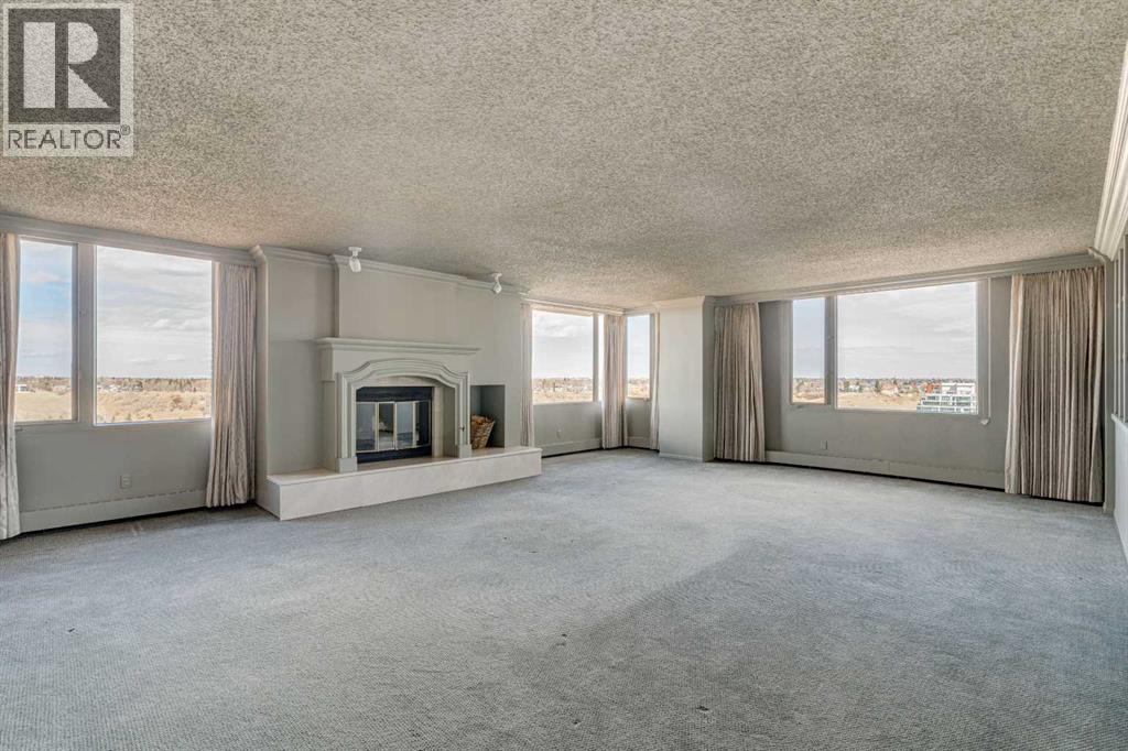 2000A, 500 Eau Claire Avenue SW