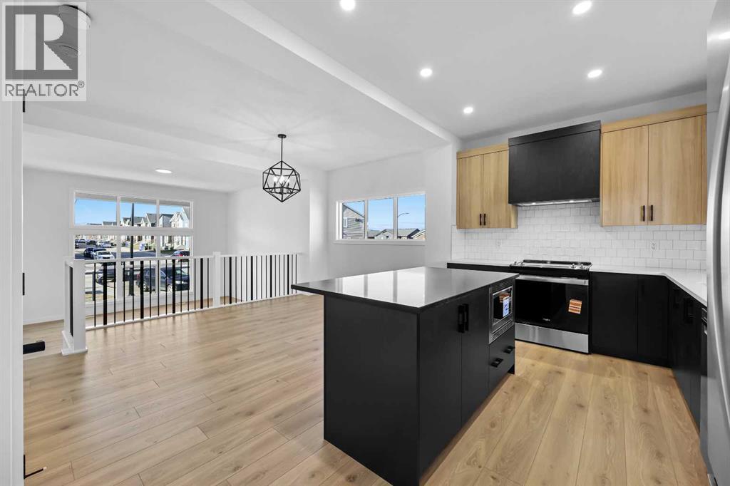 128 Mitchell Walk NW