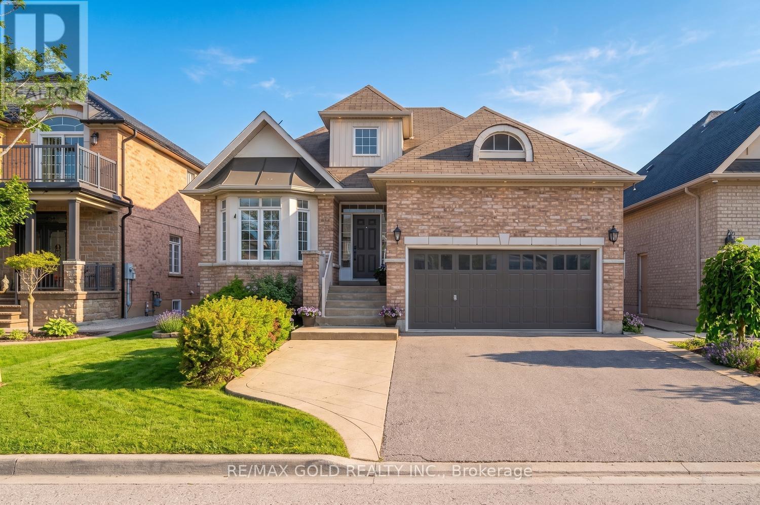 28 DOKKUM CRESCENT