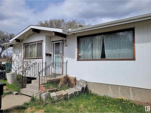 8318 122 AV NW Edmonton AB T5B4M7