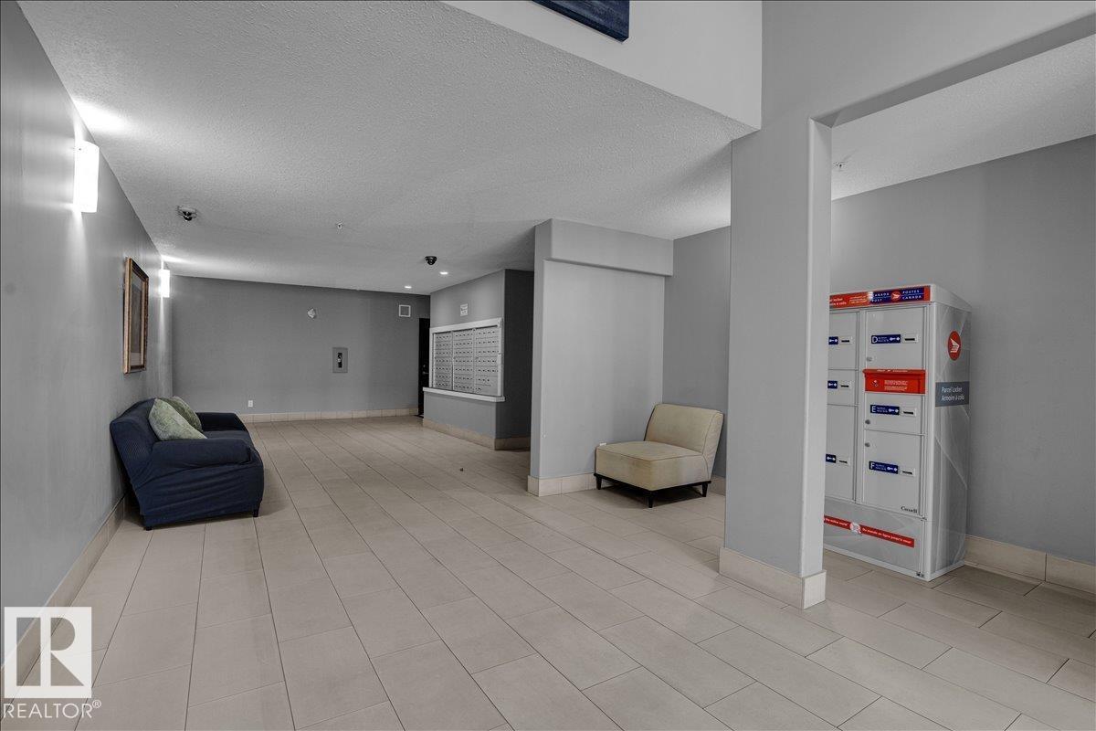 #219 14808 125 ST NW