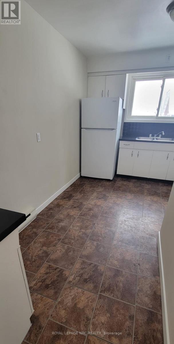 UNIT 1 - 402 FARES STREET