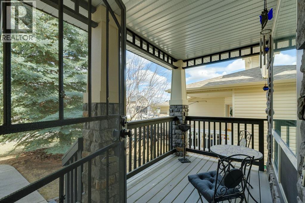 42 Cresthaven Way SW