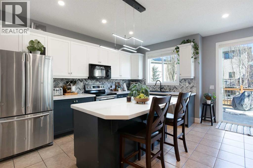 2016 Windsong Drive SW