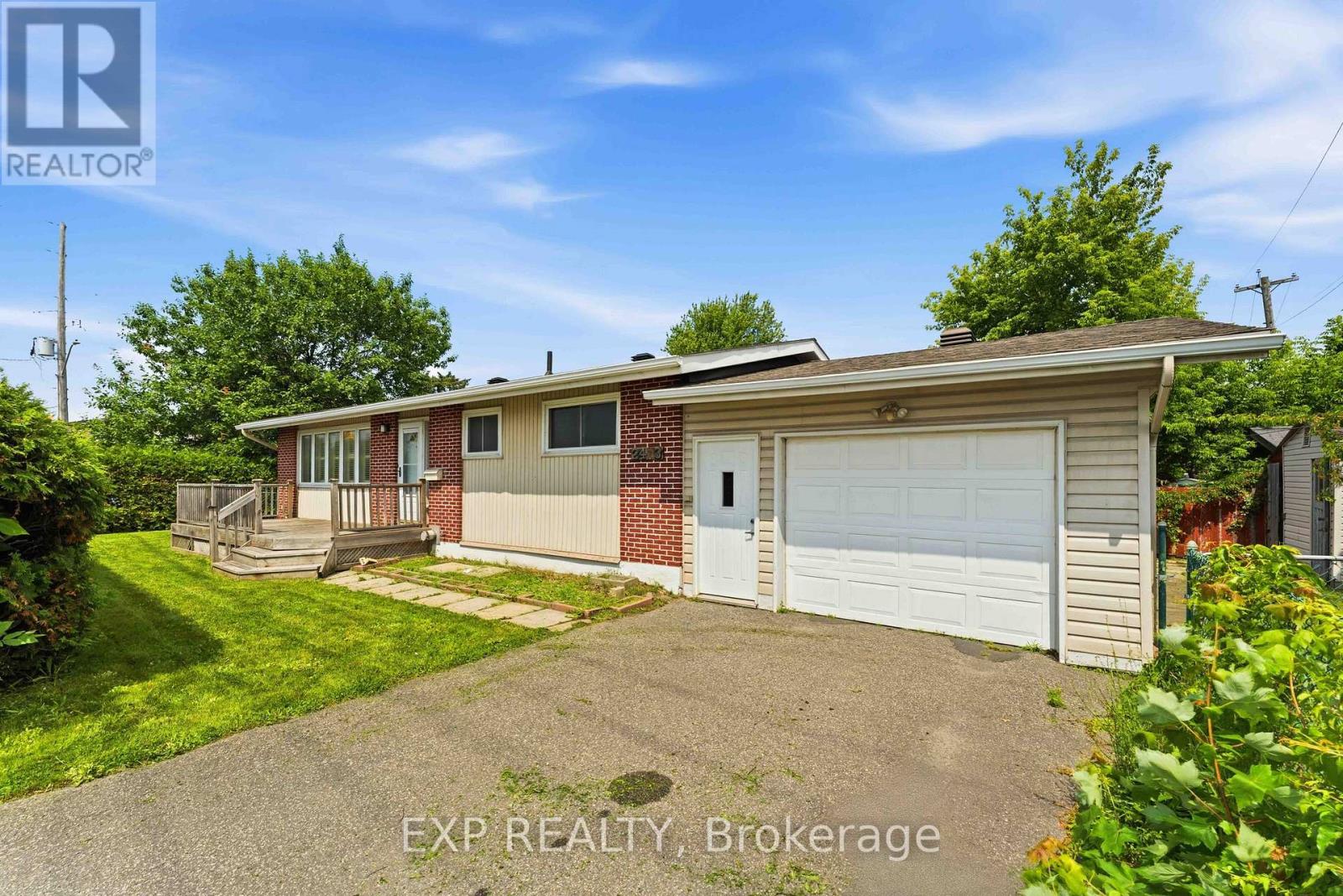 2473 WALKLEY ROAD