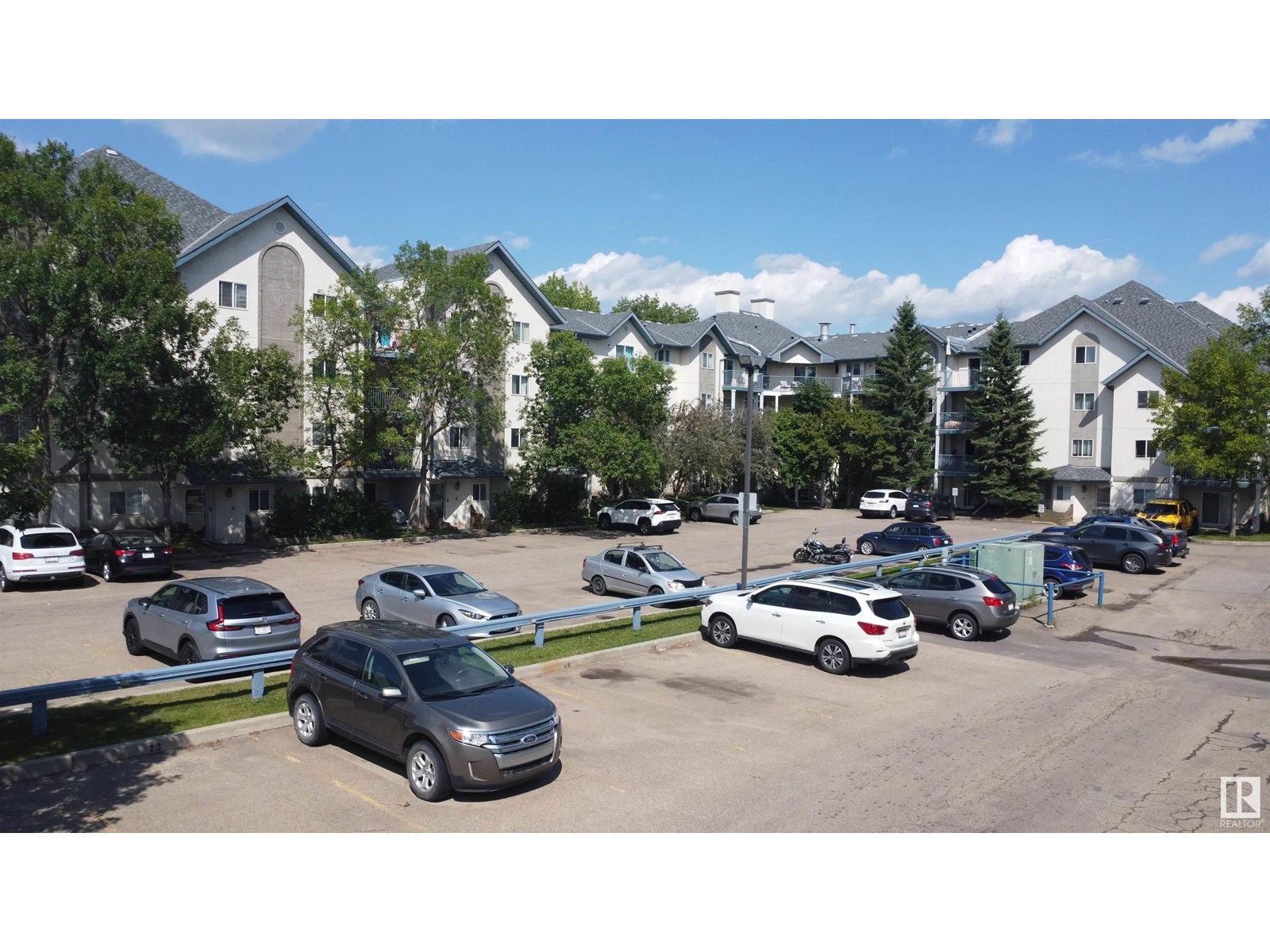 #422 2520 50 ST NW NW
