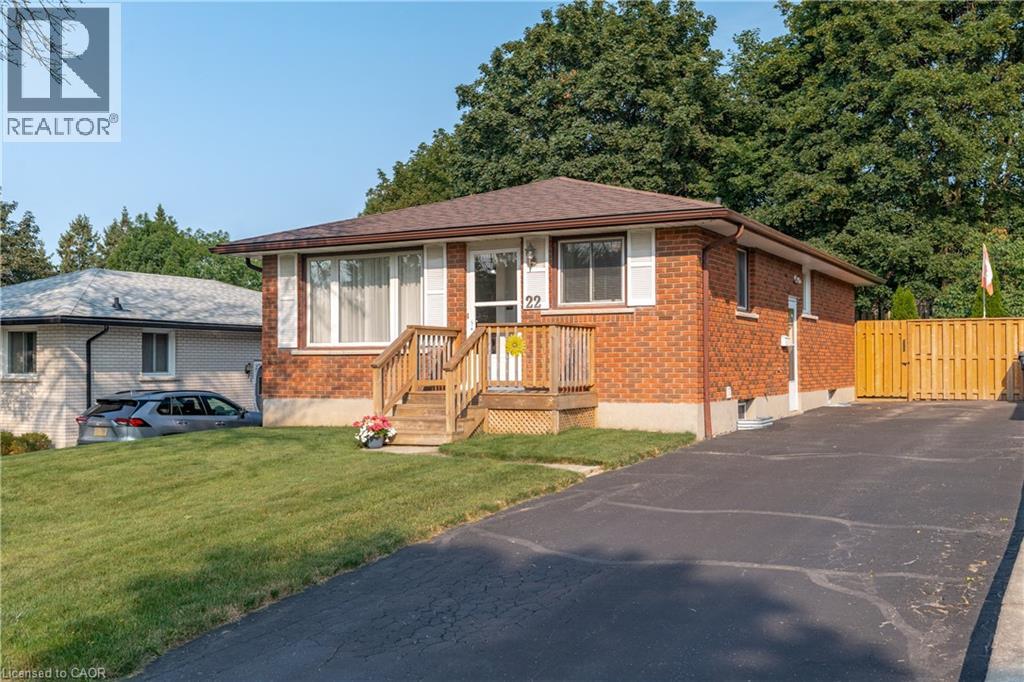 22 MOUNTFORD Drive