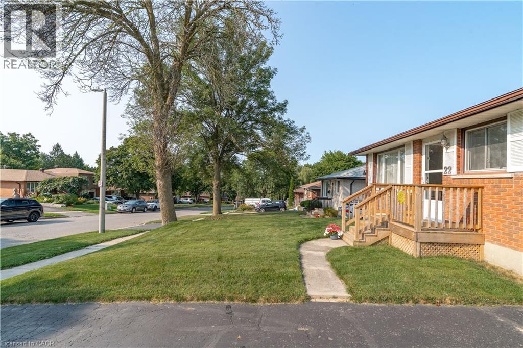 22 MOUNTFORD Drive