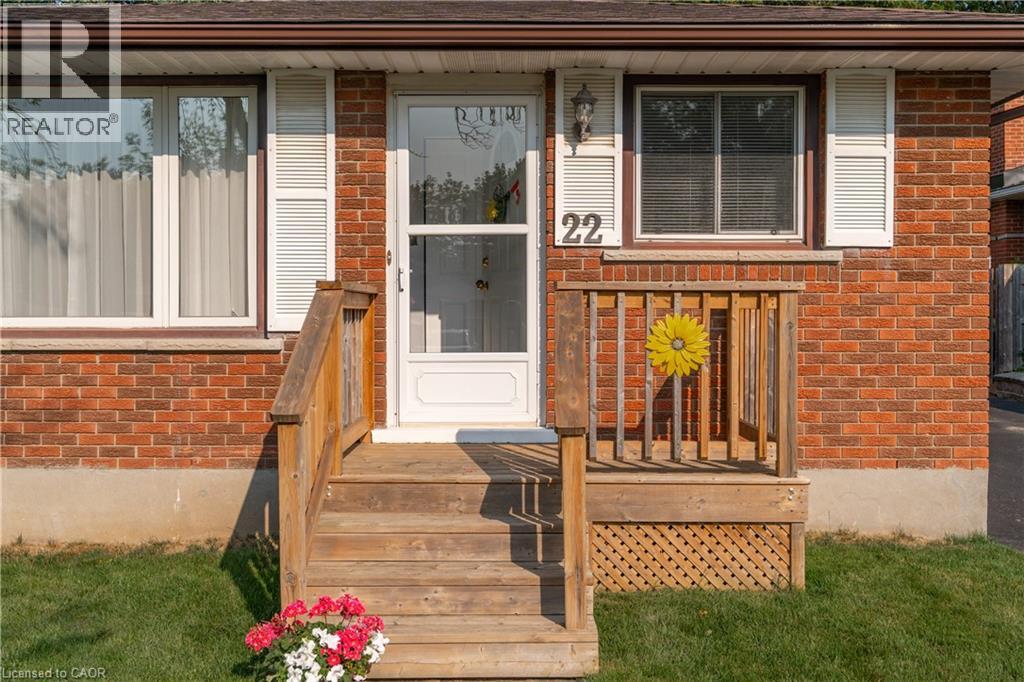 22 MOUNTFORD Drive