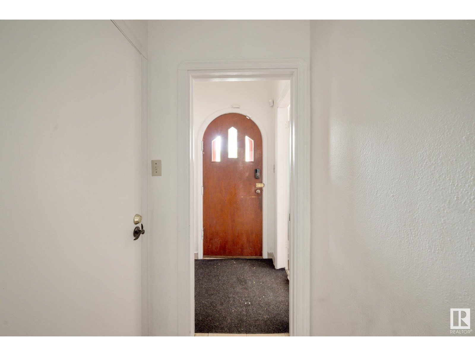 10149 122 ST NW