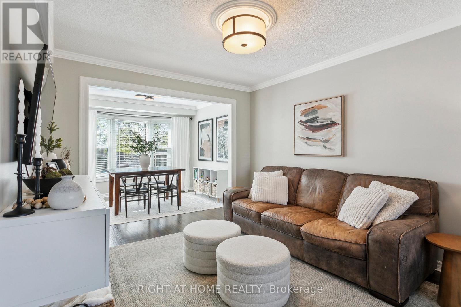 3194 GREENBOUGH CRESCENT