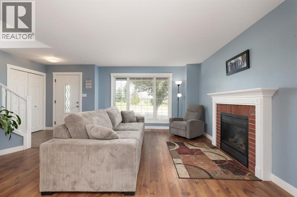 86 Riverstone Boulevard W