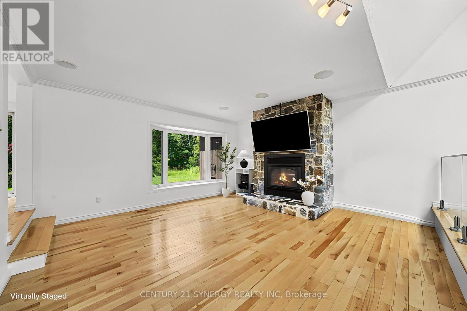 105 IRONWOOD COURT