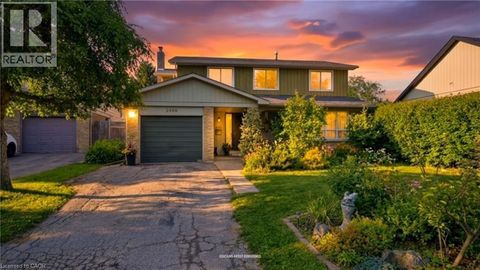 2486 OAK ROW Crescent Mississauga ON L5L1P4