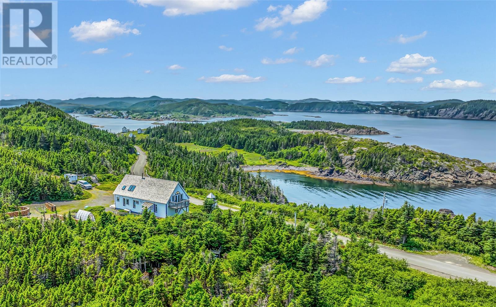 4 Green Cove Road