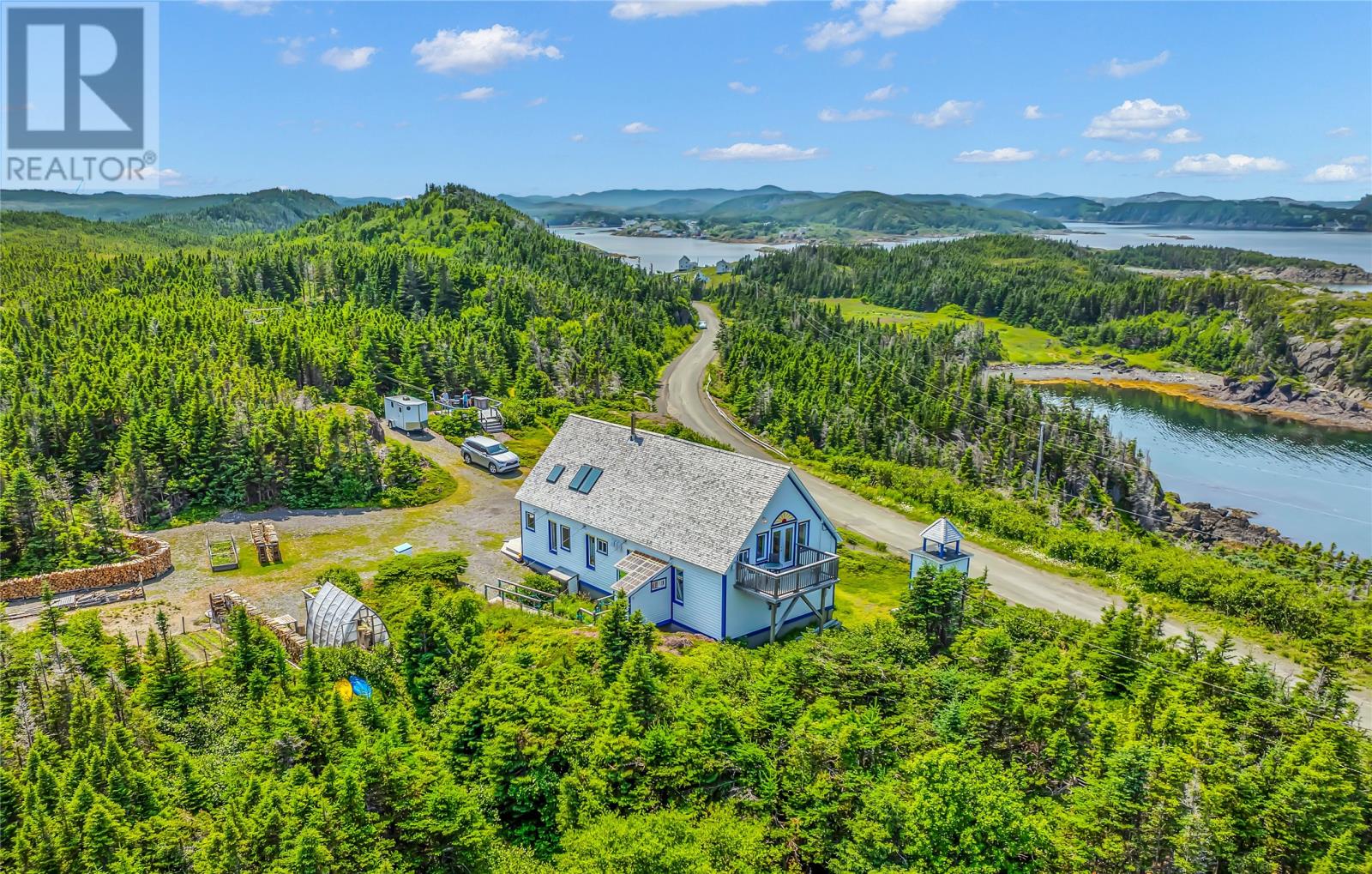 4 Green Cove Road