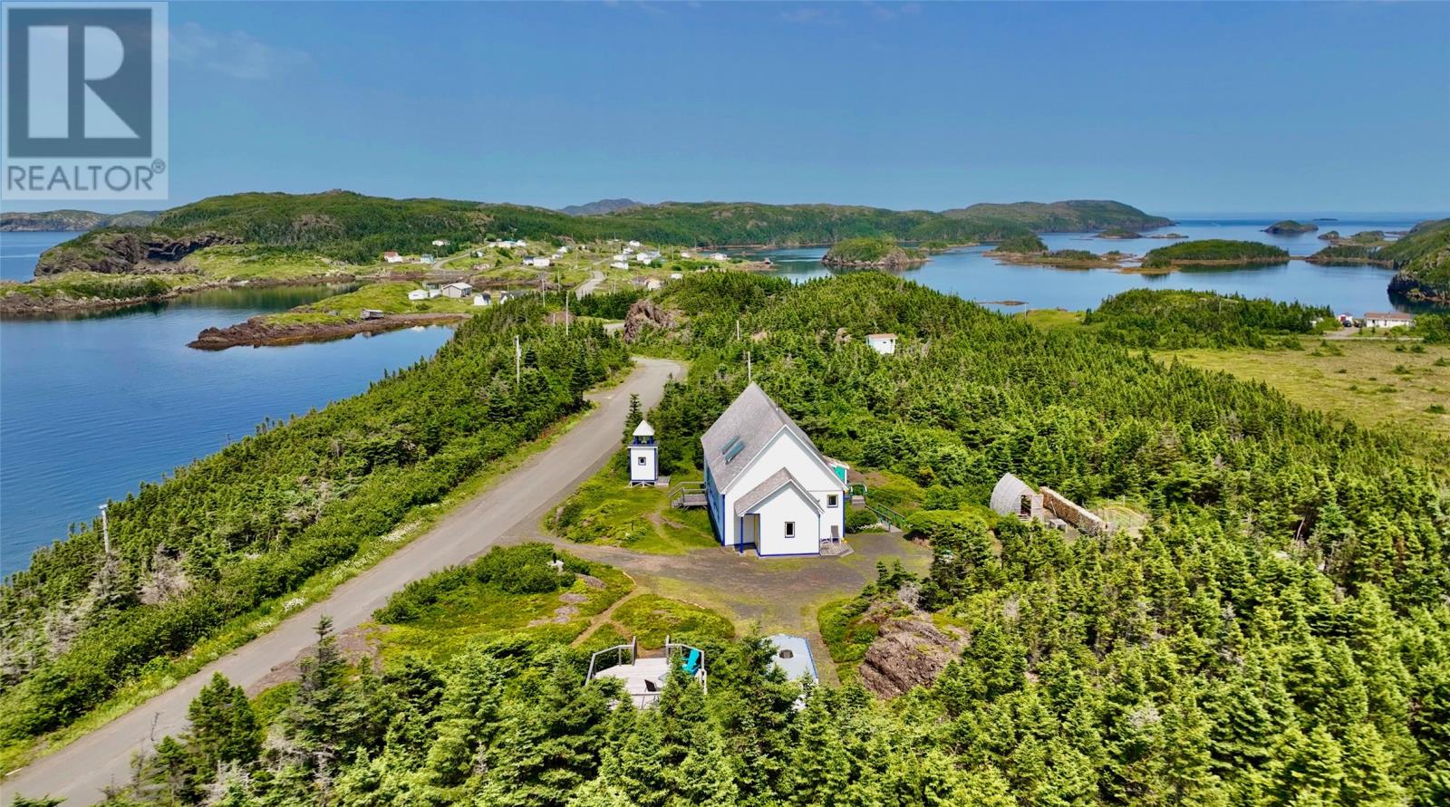 4 Green Cove Road