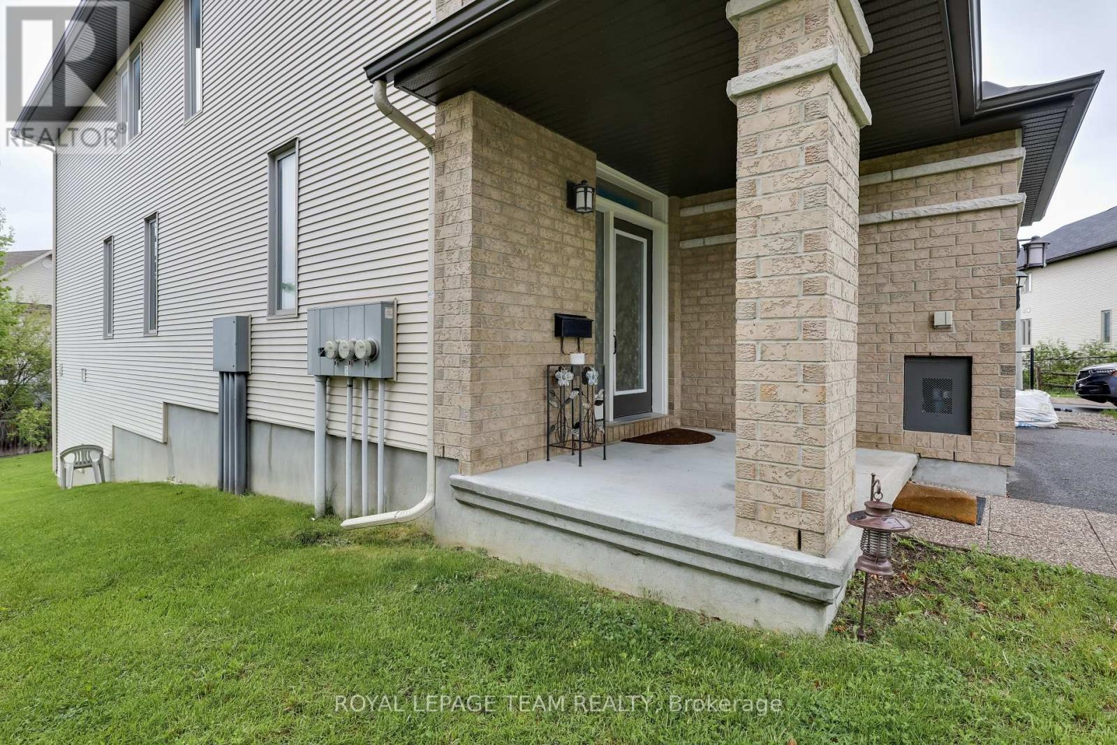 920 FLETCHER CIRCLE