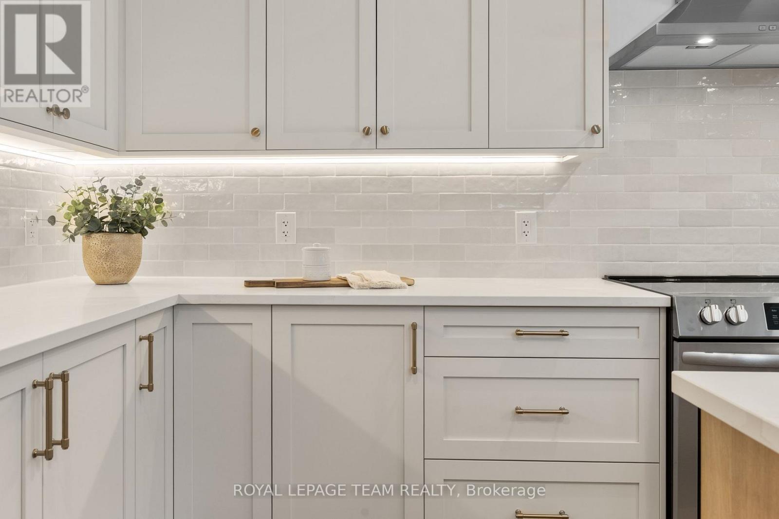 734 TAILSLIDE PRIVATE