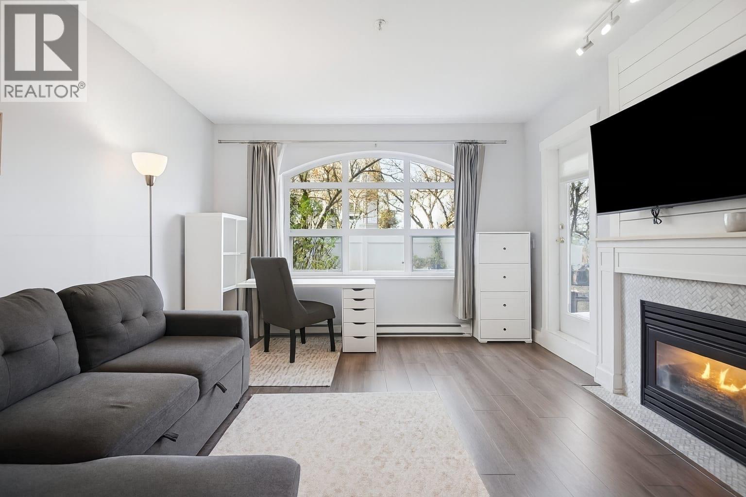 134 5888 DOVER CRESCENT