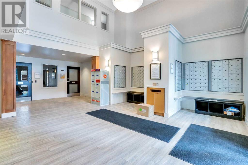 250, 35 Richard Court SW