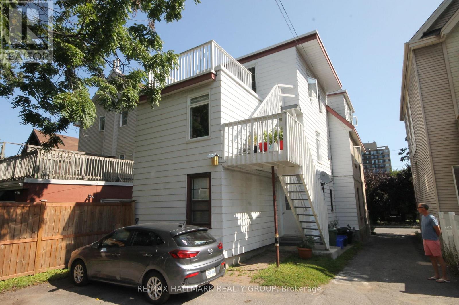 130 HINTON AVENUE