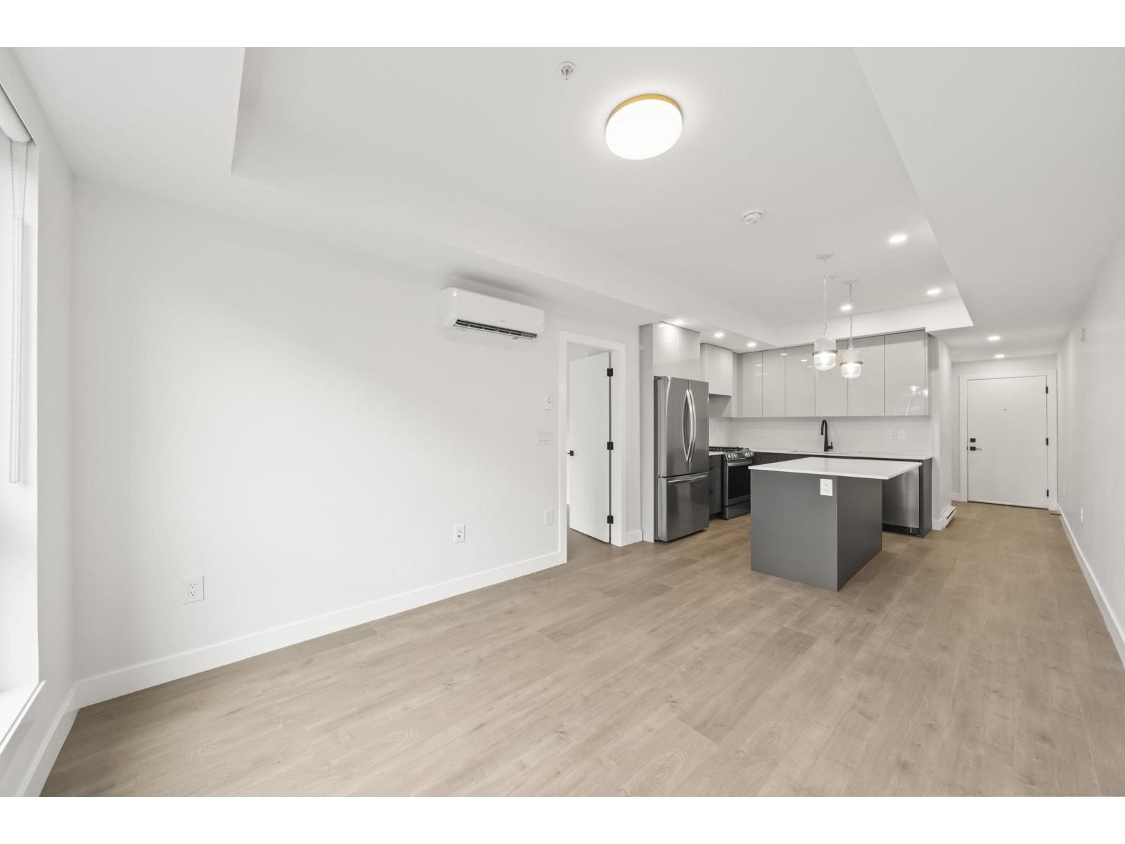 103 15353 17 AVENUE