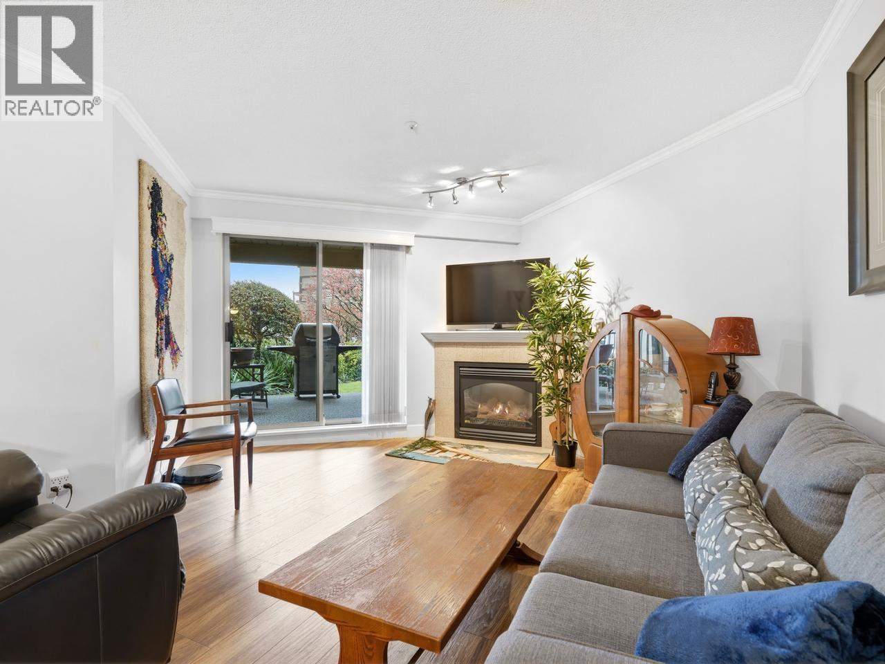 207 78 RICHMOND STREET